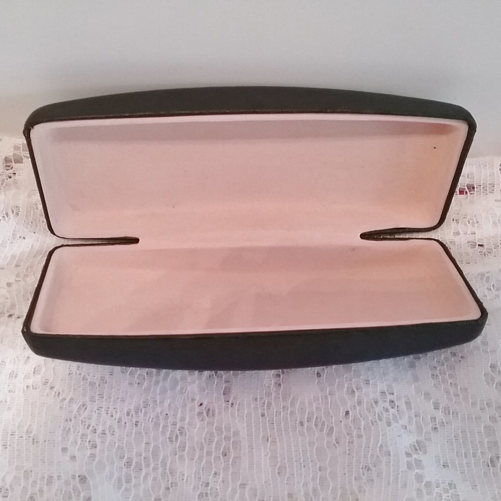 Joan Collins eye glass case